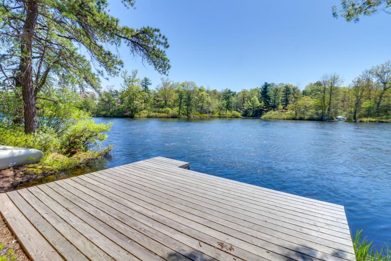 Long Pond Lakefront Poconos Vacation Rental With Swim Dock! מראה חיצוני תמונה