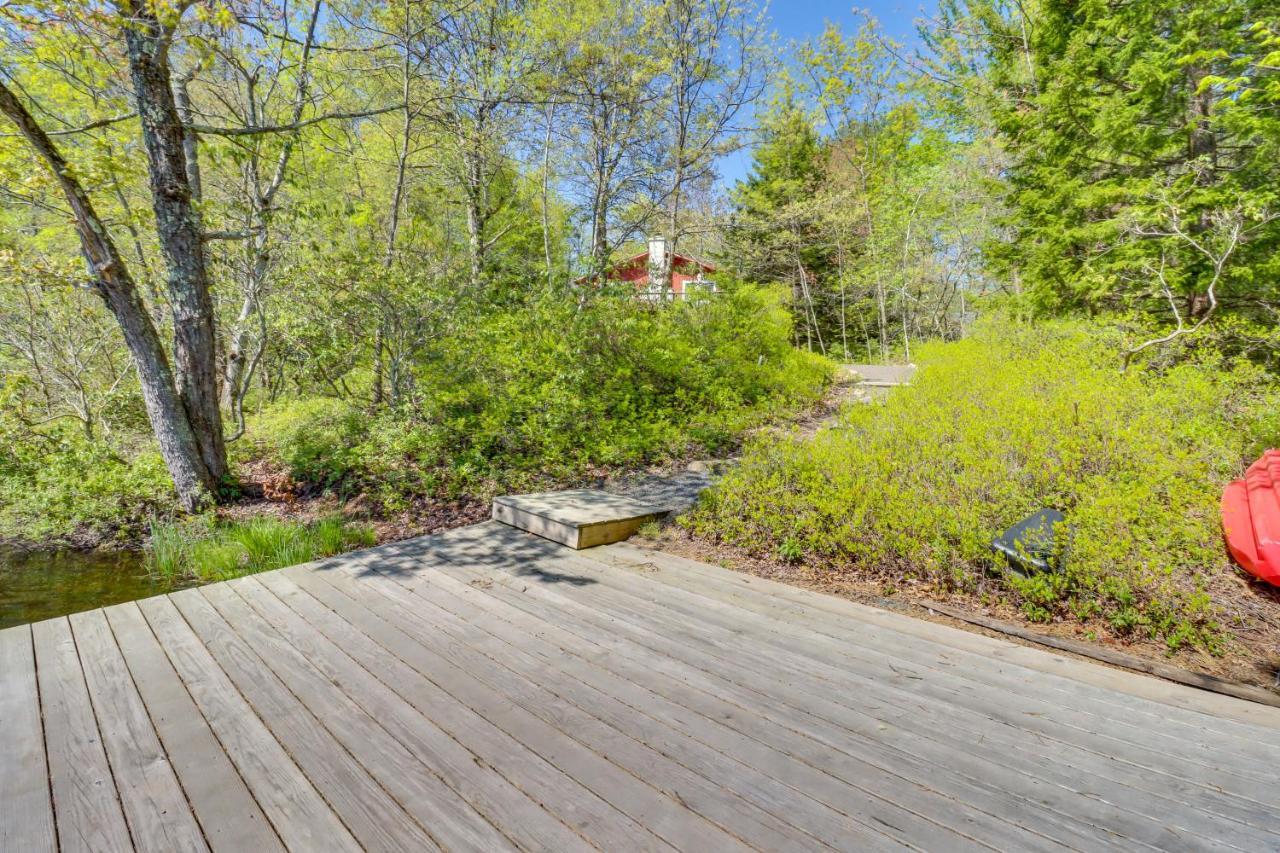 Long Pond Lakefront Poconos Vacation Rental With Swim Dock! מראה חיצוני תמונה